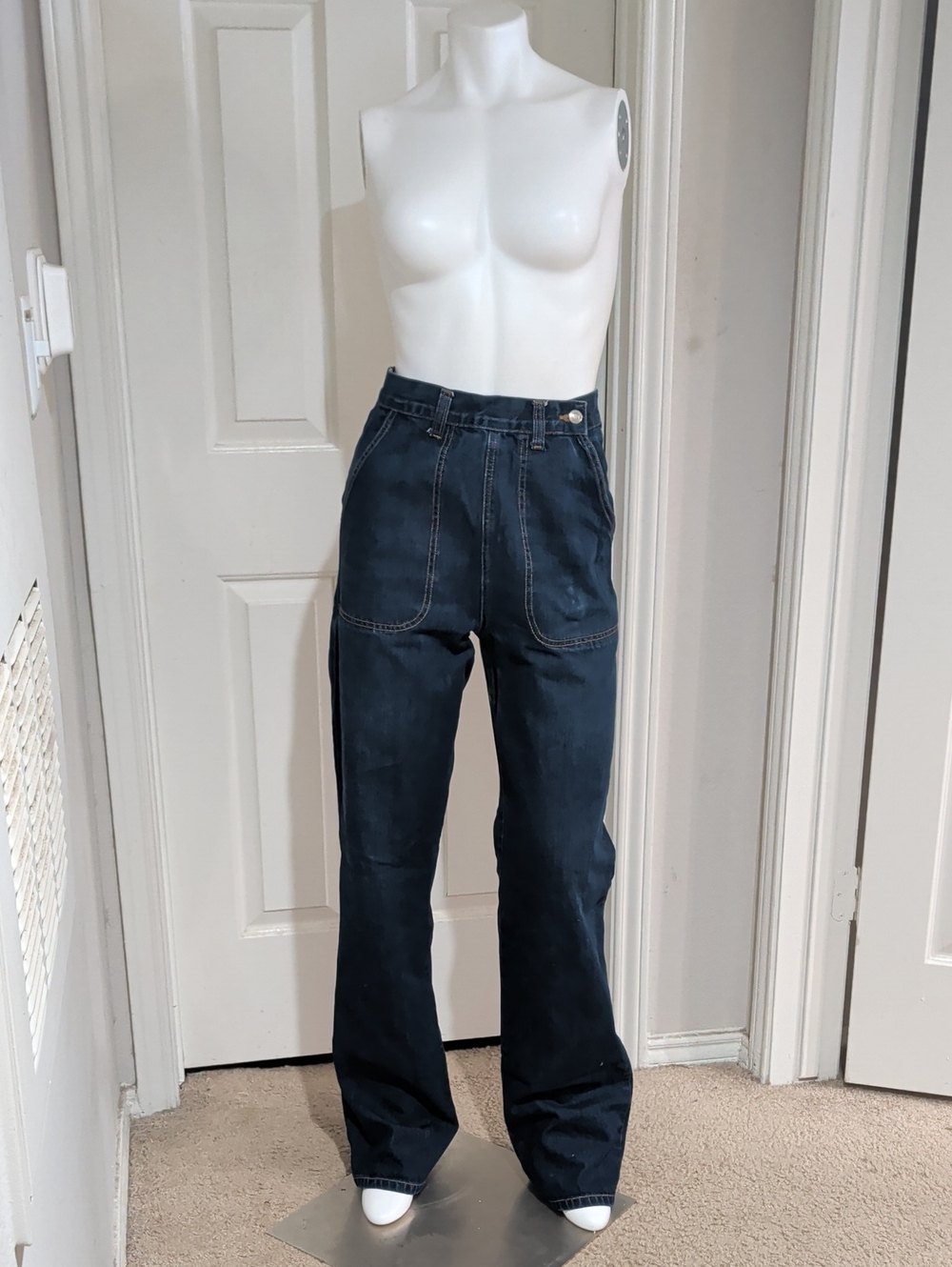 RARE Vintage Freddie's Of Pinewood Dark Navy Straight-Leg Workwear Jeans 28